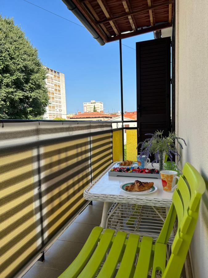 Garden Apartment Dina With Free Parking Спліт Екстер'єр фото